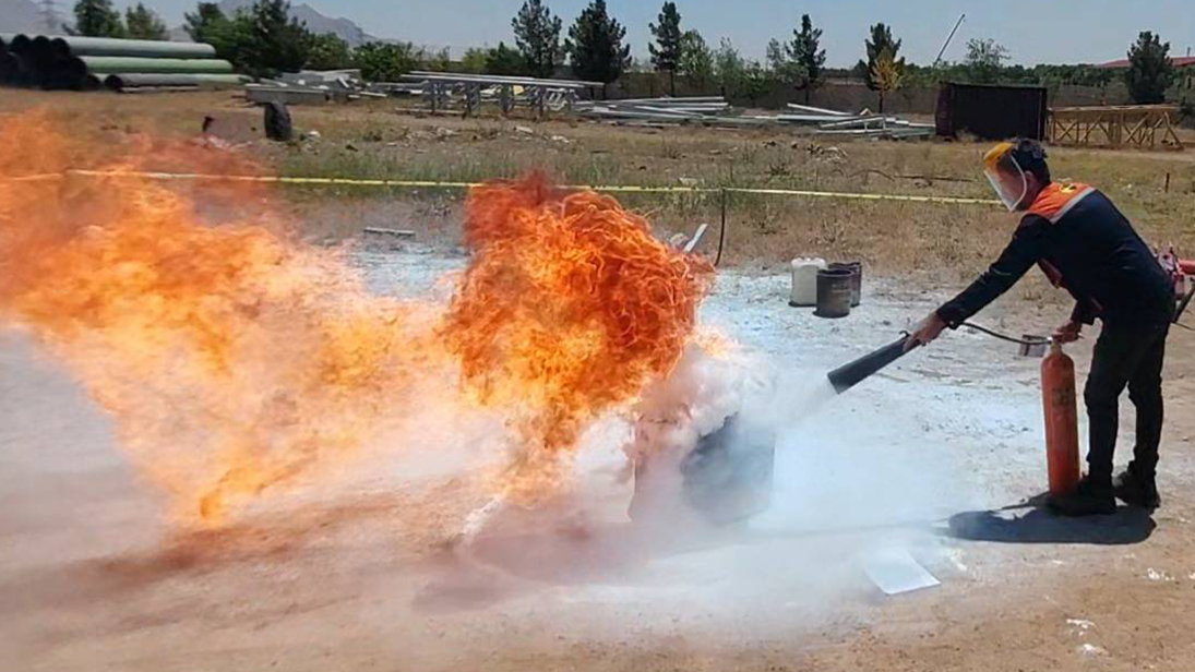 Fire Extinguishing Training - Asfalt Tous