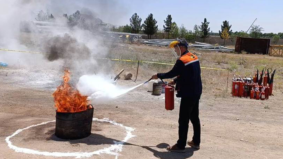 Fire Extinguishing Training - Asfalt Tous